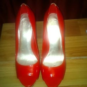 Jessica Simpson red leather patent 9 1/2